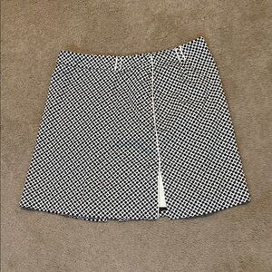 Sport Haley Black and White Geometric Mini Golf Skort